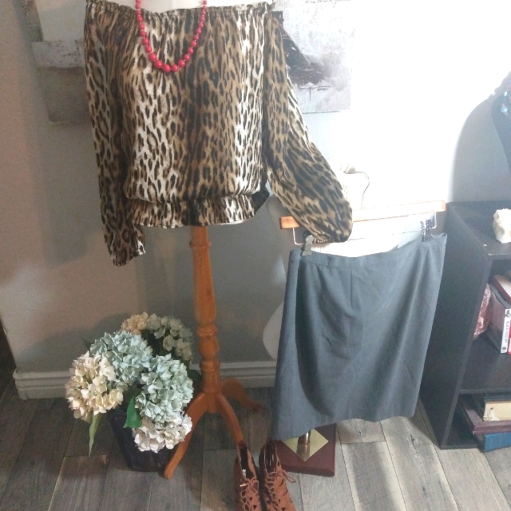 Michael Kors leopard print top sz S